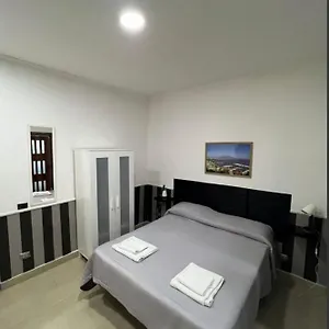 napoli-centro.hotels-amalfi.com/