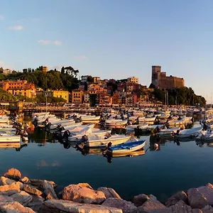 libeccio-1-holiday-home.hotelitalianriviera.com/