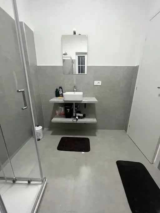 Apartment V12 Roma